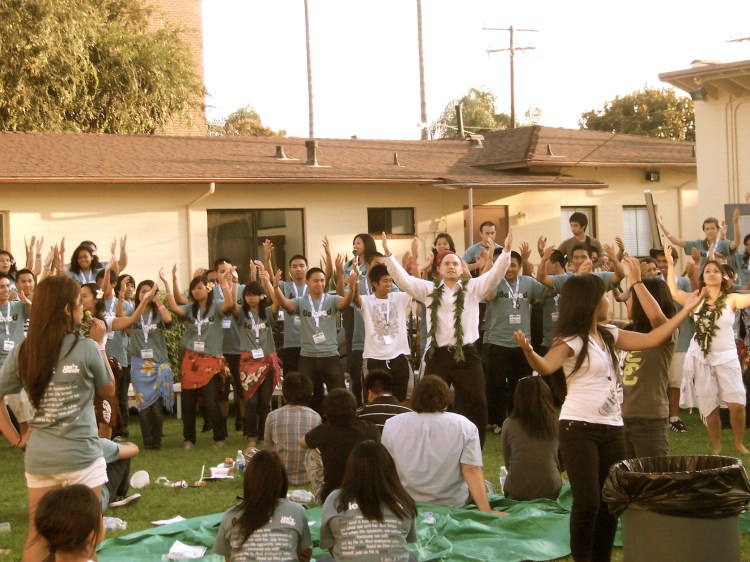 Kakolika - "How Great is Our God"